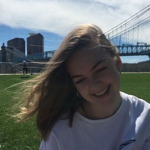 Meet your Posher, Rebecca